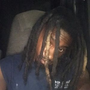 Meet your Posher, Larry